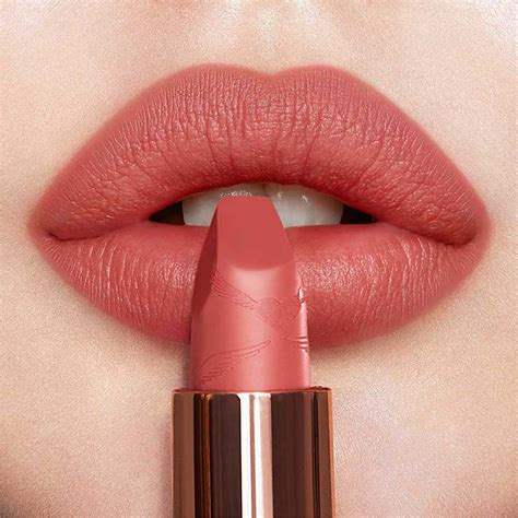 Charlotte Tilbury The Look Of Love Matte Revolution Lipstick Mrs Kisses