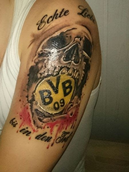 Die skyline ist gedruckt, der schriftzug mit acrylfarbe gesprüht. Nelly80: Borussia Dortmund | Borussia dortmund, Dortmund ...