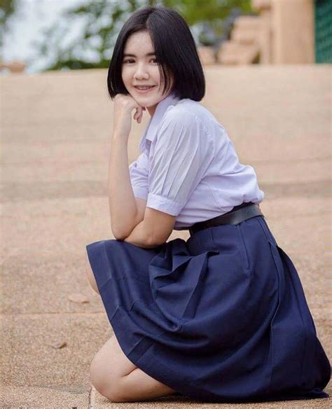 ปักพินโดย 요정 ใน Studen Thai Cute นางแบบ ผู้หญิง ท่าโพสนางแบบ