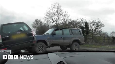 Hunt Saboteurs Car Rammed In Nottinghamshire Bbc News