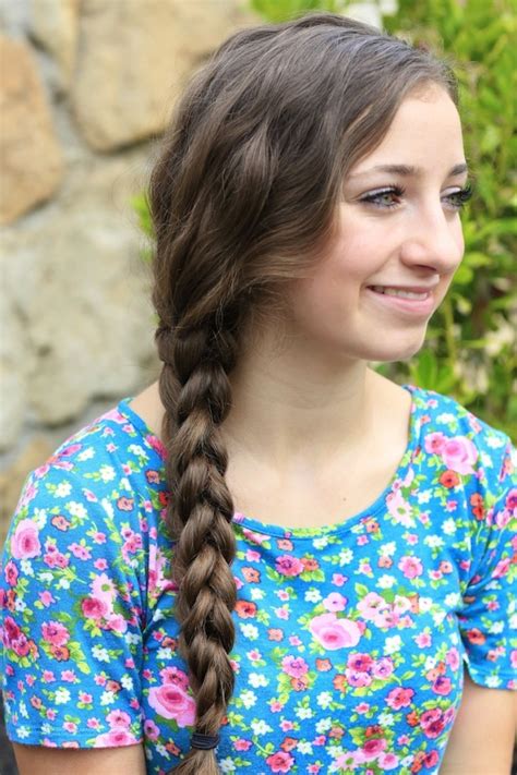 A combination of elegance and cuteness, one example of hairstyle for girls is the high or the low bun. 3D Split Braid | Three Different Looks - Cute Girls Hairstyles