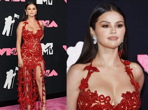 Selena Gomez S MTV VMAs Oscar De La Renta Outfit Wins The Internet