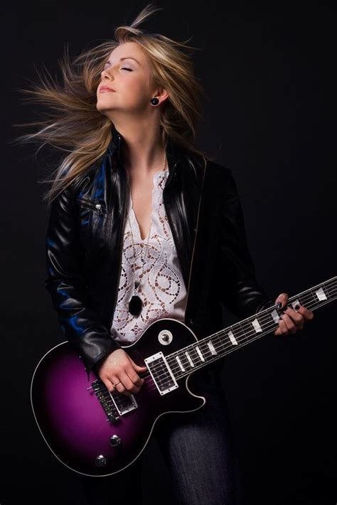 Badass Guitarist Lindsay Ell Female Guitarist Female Musicians Guitarist Photography Mode