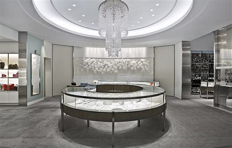 Surprises new york with its signature shade of blue. Tiffany & Co. Lighting Design | USAI