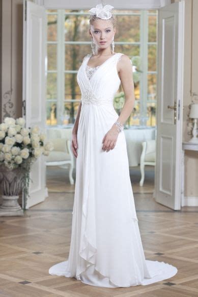 Tess Wedding Gown Exclusively Available In The Uk To Katarina Bridal