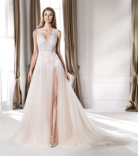 By radici design di luca radici (italy). Abito NIA20871 Nicole Spose in tulle color cipria - Atelier La Luna Nuova