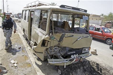 Iraq Blasts Hit Shiite Mosque Pilgrims 37 Killed