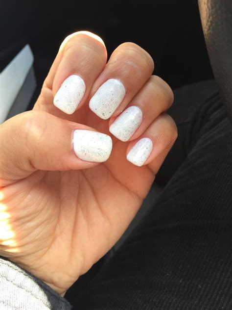 What kind of nails look good with glitter? So happy with my white glitter gel manicure! - Yelp