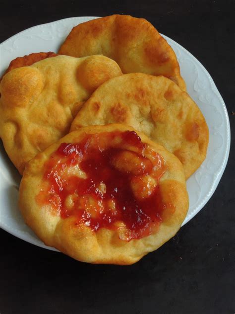 Priyas Versatile Recipes Mekitsamekitsibulgarian Fried Dough
