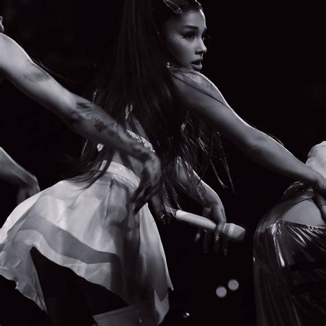 club20017659 — американская певица и актриса. Ariana Grande Instagram: ... - SocialCoral.com