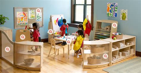 Art Discovery 2 Preschool Rooms Home Daycare Room Inspiration
