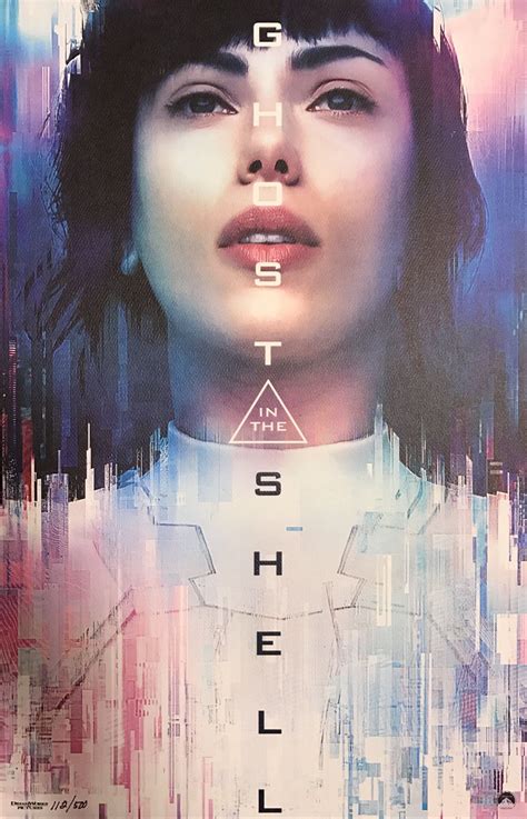 Technology has advanced so far that cyborgs are commonplace. Ghost in the Shell, 2017 movie poster. | Carteles de ...