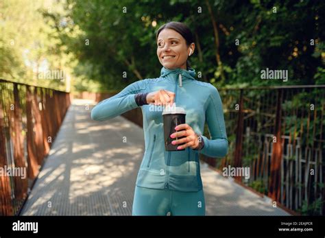 Energy Drinks Woman Hi Res Stock Photography And Images Alamy