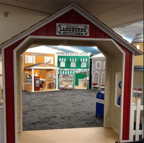 Custom Playhouses For Your Business Lilliput Play Homes Play Houses