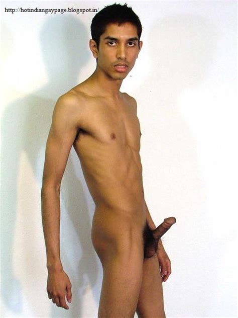 SHIRTLESS LOVERS Indian Guys Naked