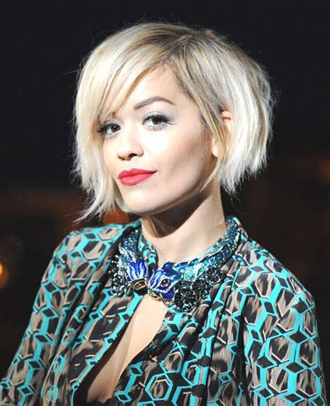 The asymmetrical short bob haircut is the most outstanding model for 2020. 20 Short Hairstyles for Girls: With or Without Curls! (1 ...