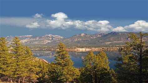 Find the best deal for lake windermere point in invermere, canada. Top 10 Lake Windermere Hotels from C$109 | Expedia.ca