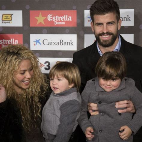 Gerard Piqué Shakira Milan Y Sasha Una Familia Feliz Galería En