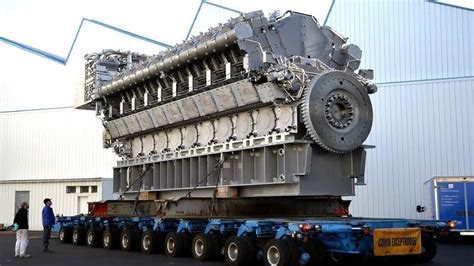The Worlds Largest Ship Engine The Machines Destructive Power Video