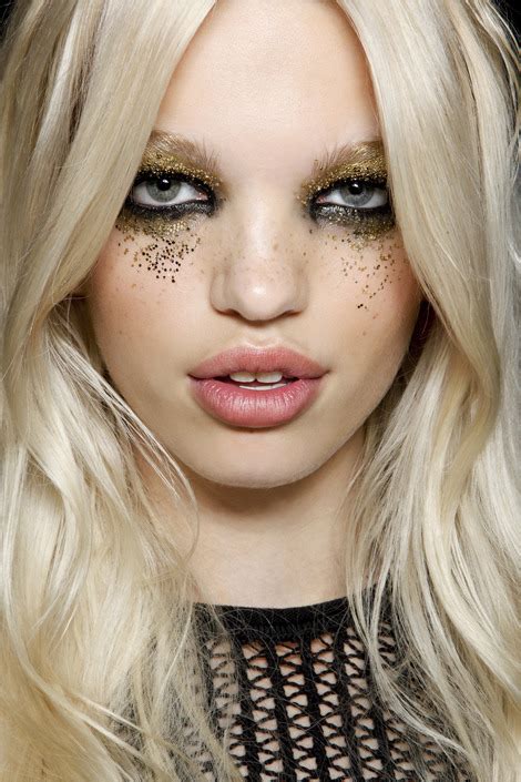 Beauty Fashion Glitter Model Make Up Daphne Groeneveld Dsquared2