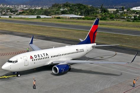 Delta Air Lines Boeing 737 700 First Class