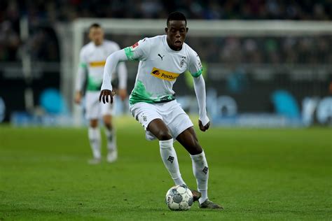 Age:24 years (20 november 1996). Why Manchester United should make a move for Denis Zakaria
