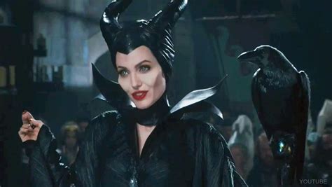 Photos Video Angelina Jolie As Maleficent In First Official Trailer