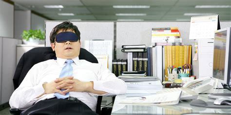 How To Sleep At Your Desk If You Dare Huffpost
