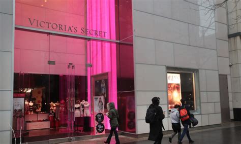 victoria s secret ceo resigns after less than a year the epoch times