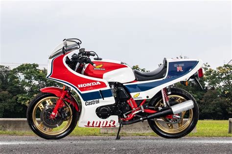 27 lakhs for honda gold wing. BIKES: Japan kicks off high-end collector motorcycle ...