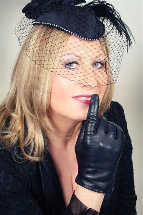 Pin By John Dempsey On Love That Look Gloves Fashion Leather Gloves