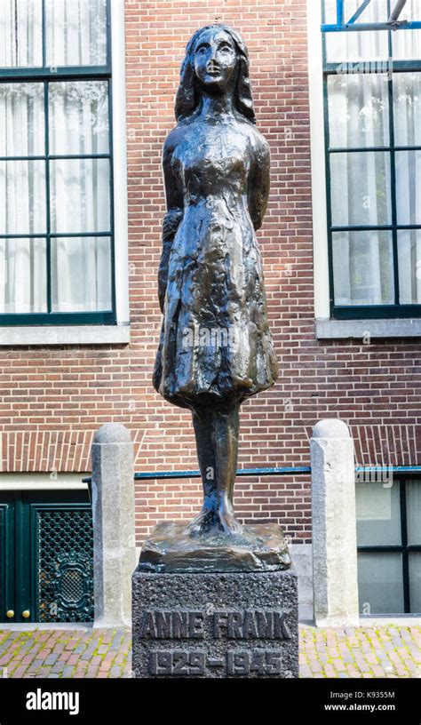 Statue Danne Frank Amsterdam Photo Stock Alamy