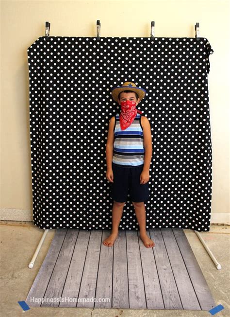 A virtual photo booth is an interactive tool that is designed to help brands and event organizers engage with their audience during online events. DIY Photo Booth Backdrop Frame - for around $10! - Happiness is Homemade
