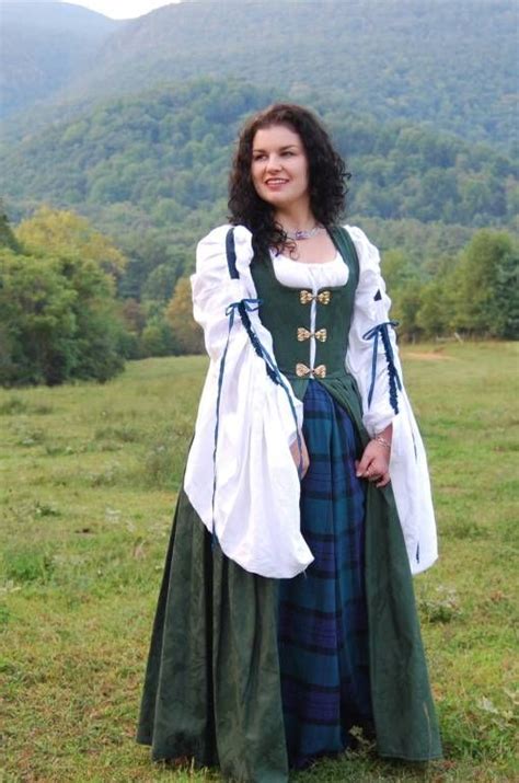 Traditional Dress Of Ireland Quite Uncomplicated But Well Made Irish
