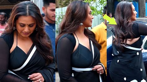 Uff Blouse Hai Ya Bikini 😲🔥 Rani Mukerji Flaunts Her Huge Figur In Black Saree With Hot Blouse