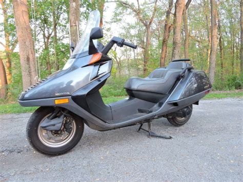 Is not responsible for the content presented by any independent website. HONDA HELIX MOTOR SCOOTER 250CC AUTOMATIC