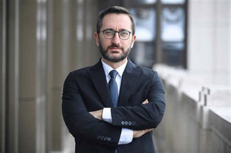 Hakan altun'un en beğenilen şarkılarından birisi yorgun yıllarım oldu. Fahrettin Altun Kimdir? | MaksatBilgi