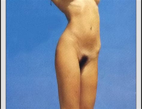 Universal Mood Antonella Elia Very Naked