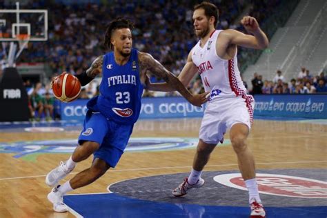 The los angeles lakers star was seen in videos posted online coaching his son as he was shooting around, and hyping bronny up from the sidelines during the game. Italy vs. Croatia: Score, Reaction from 2016 FIBA Olympic ...