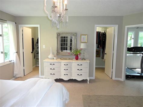 Check spelling or type a new query. Walk in closet designs for a master bedroom - A Unique ...