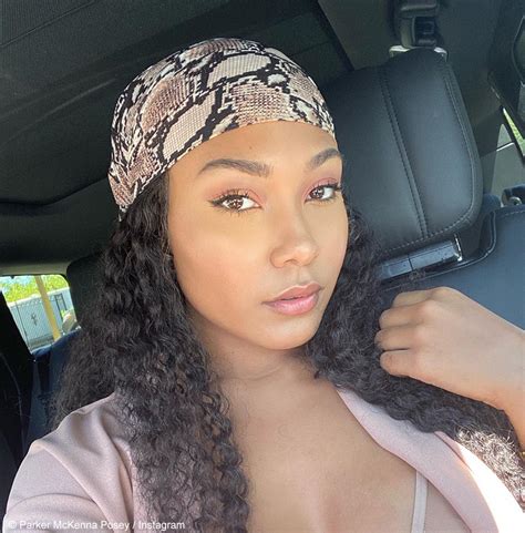 Parker Mckenna Posey Shares Images From Her Weekend Boat Ride In New