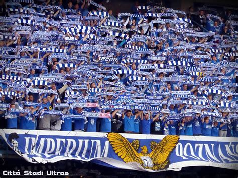 With dariusz zuraw's men in the ascendency and with even two chances to win, marchwinski, dani ramírez, and jozwiak. Città Stadi Ultras: Lech Poznan - Pogon Szczecin