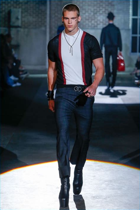 8 things no man should ever wear. Dsquared2 2017 Spring/Summer Runway Collection | The ...