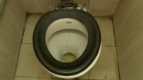 Pee Buddy Helps Women In India Avoid Dirty Toilets Bbc News