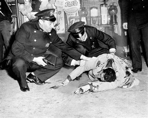 23 Dark And Disturbing Pictures From New York's Criminal Underworld