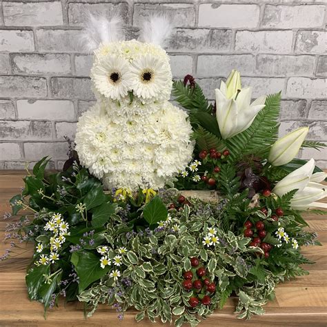 Stunning 3d Owl Funeral Tribute Flower Arrangement Unique Flower