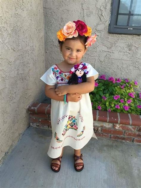 Pin By Modhila On أطفال Baby Mexican Outfit Mexican Baby Girl Baby
