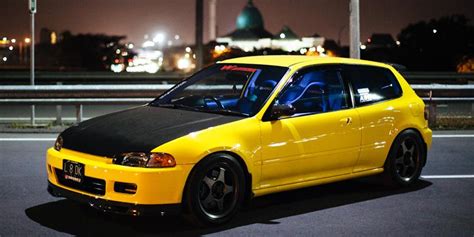 Beberapa harga sedan honda civic bulan ini di pasaran indonesia? Alasan Ini Bikin Harga Honda Civic Estilo Dibanderol ...