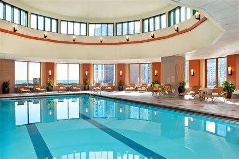 Chicagos Top Kid Friendly Hotel Pools Choose Chicago