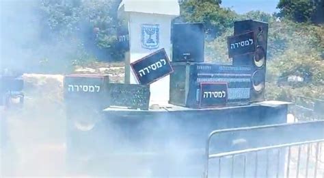 אוכל להעביר את הכספים משם לקרן החדשה? הסאונדמן שתקף את הנגבי משתולל בחדשות 13: "נתניהו שקרן" | מעריב